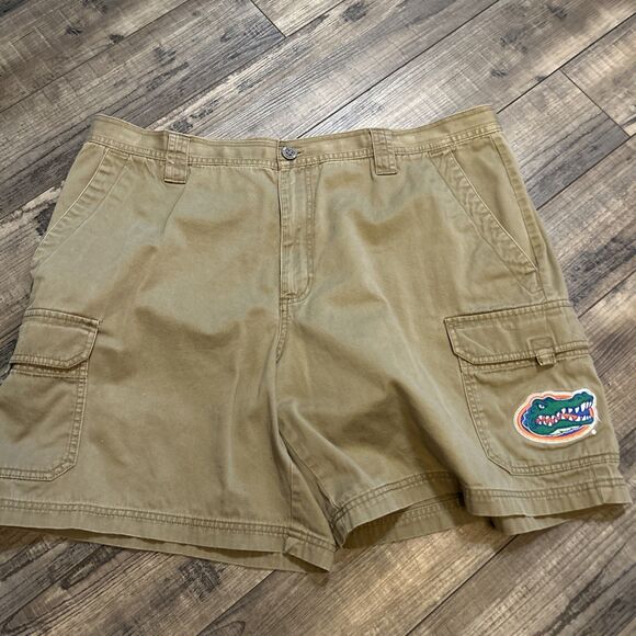 Columbia Shorts Mens 42 Button Zip Outdoors University of Florida Gators khakis￼ - Picture 1 of 8